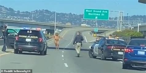 naked bay bridge|Naked woman gets out of car, opens fire on Bay Bridge during。